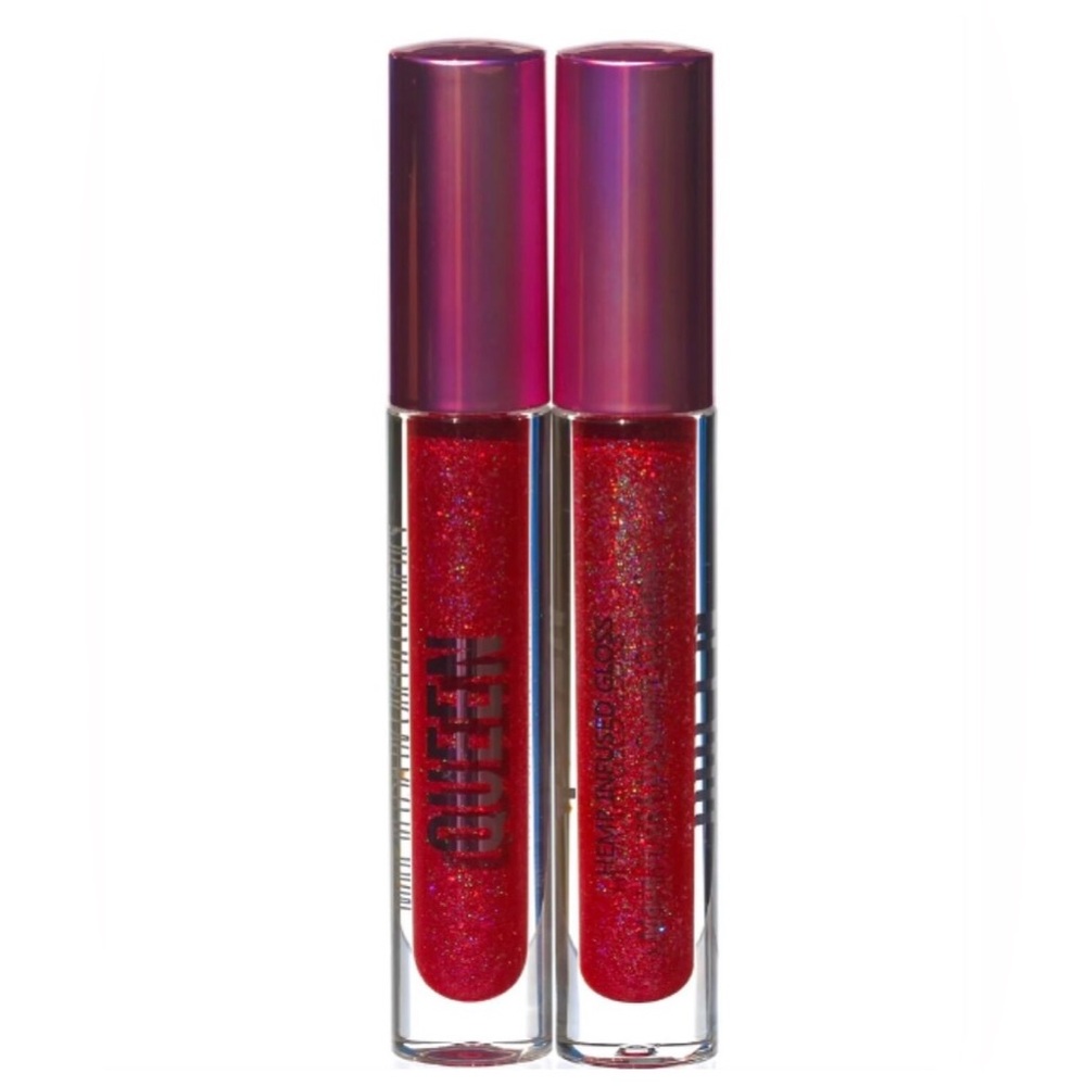 ♥️ ISO Queen Cosmetics Blood Moon